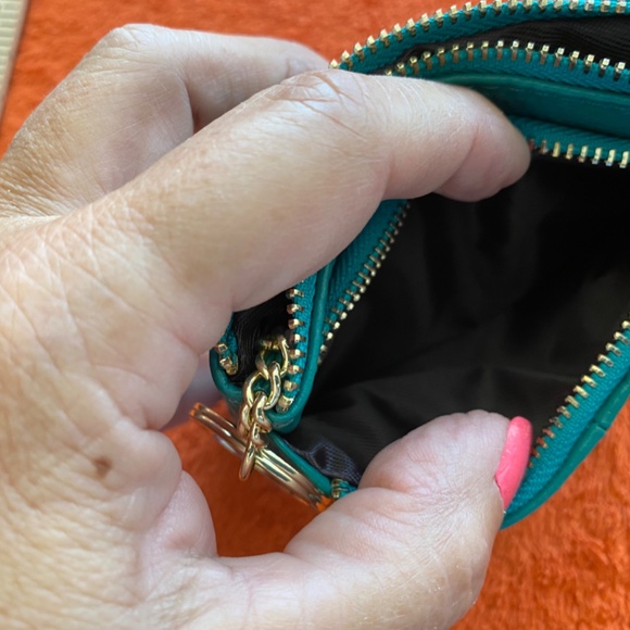 Genuine leather teal colored min coin purse or small wallet. - Picture 4 of 5
